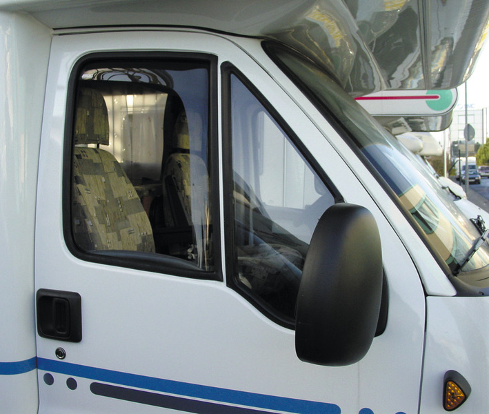 Wind deflector driver/passenger door - fresh breeze without draughts