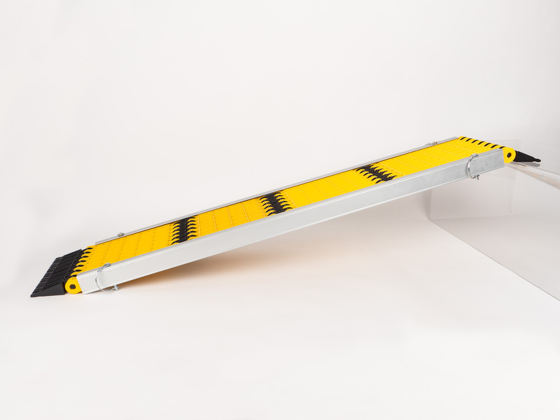 Sada hliníkových koľajníc pre skladacie rampy Uniko 6 v 1