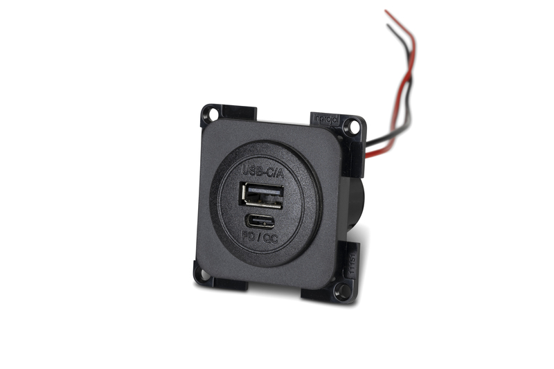 Napájanie USB-C/-A dvojitá zásuvka PD/QC</p>