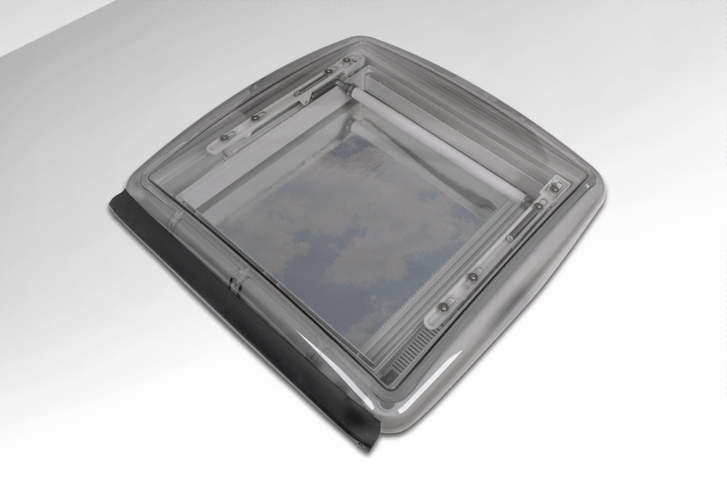 Strešný ventilátor Roof STAR4 40 x 40 cm s LED, 12 V, nútené vetranie