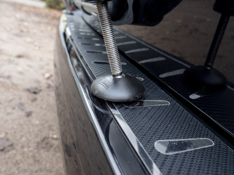 Ochrana nárazníka Carbest VW Transporter T5/T6/T6.1 Caravelle &amp; Multivan, z nehrdzavejúcej ocele a uhlíkovej fólie </p>