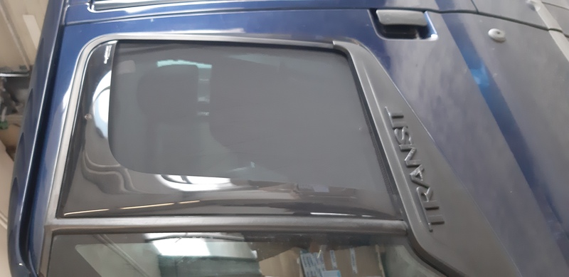 Slnečná clona pre Ford Transit 2000–2012