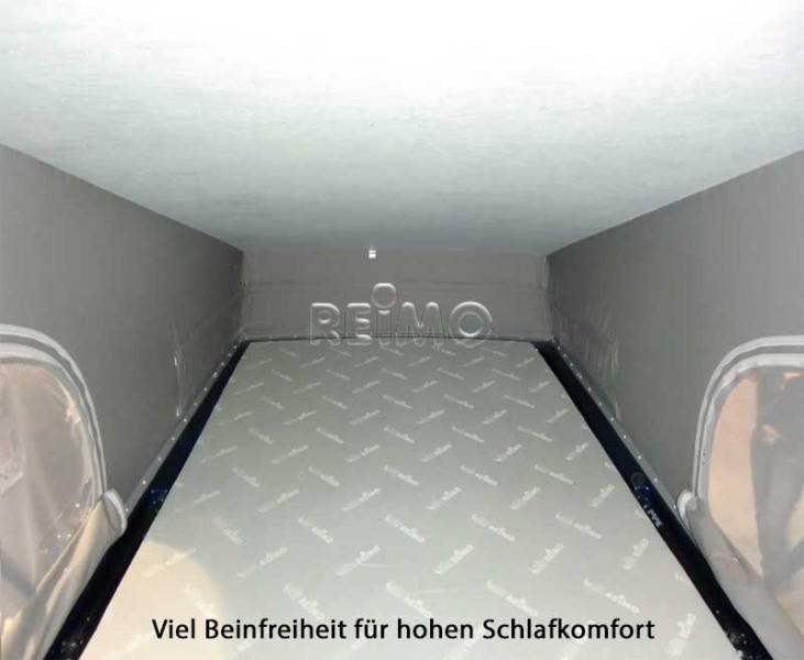 Superplochá strešná postel pre VW T5 / T6 / T6.1 Transporter LR – zdvihnutá v zadnej časti