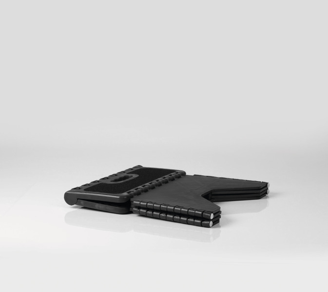 Skladací plastový schodík Carbest</p>