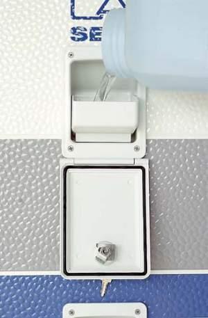 Výplňové hrdlo s uzamykateľnou klapkou