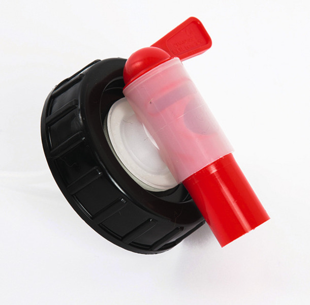 Vodovodný kohútik pre vodnú nádrž Aquaroll