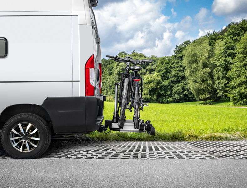 EUFAB SD 260 – nosič bicyklov s upevnením na krídlové dvere pre 2 bicykle
