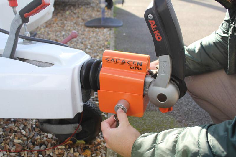 Zámok spojky (AL-KO)