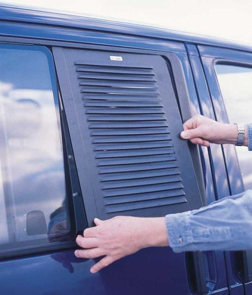 Ventilačná mriežka T4 pre posuvné okno na pravej strane, široká, pre VW T4 z rokov výroby 1990–2003