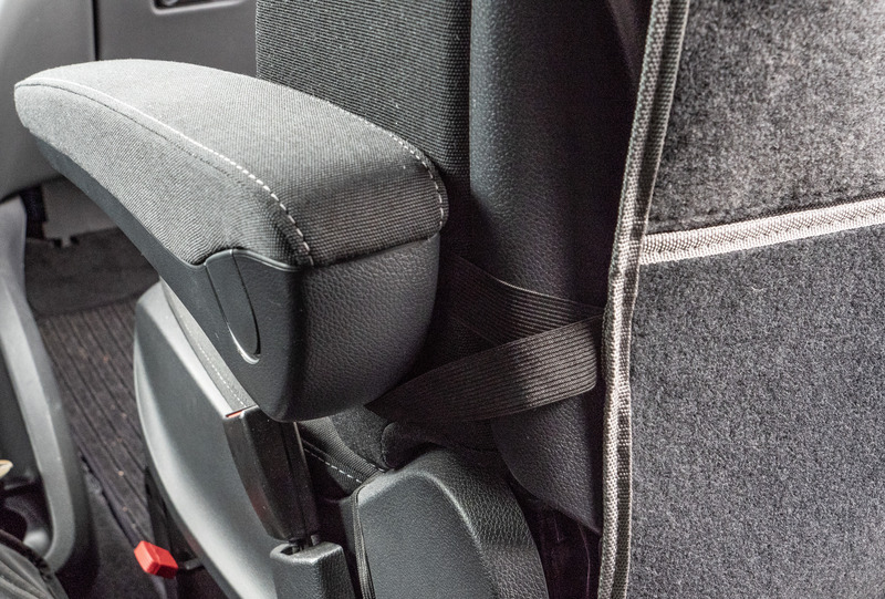 Organizér sedadla pre vodiča a spolujazdca - plsť - antracit</p>