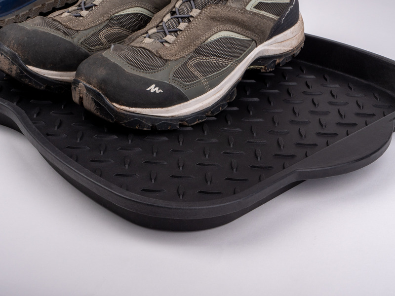 Odkvapkávacia miska na obuv 74x37