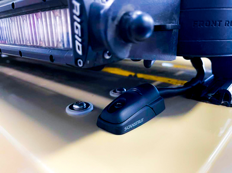 Strešný kanál Scanstrut 6-10 mm - horizontálny - čierny</p>