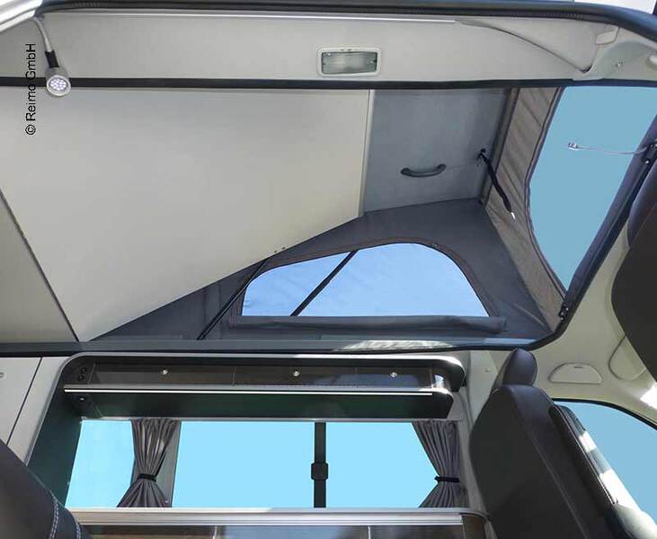 Strešná posteľ EasyFit ULTRAFLACH VW T6.1/T6/T5 KR – vpredu zdvihnutá