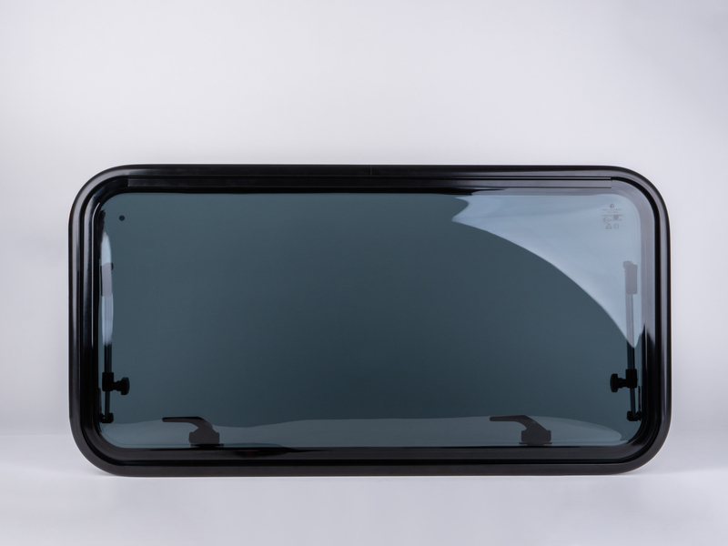 Polyvision Curved – výklopné okno pre zakrivenú vonkajšiu plochu, 900 × 550