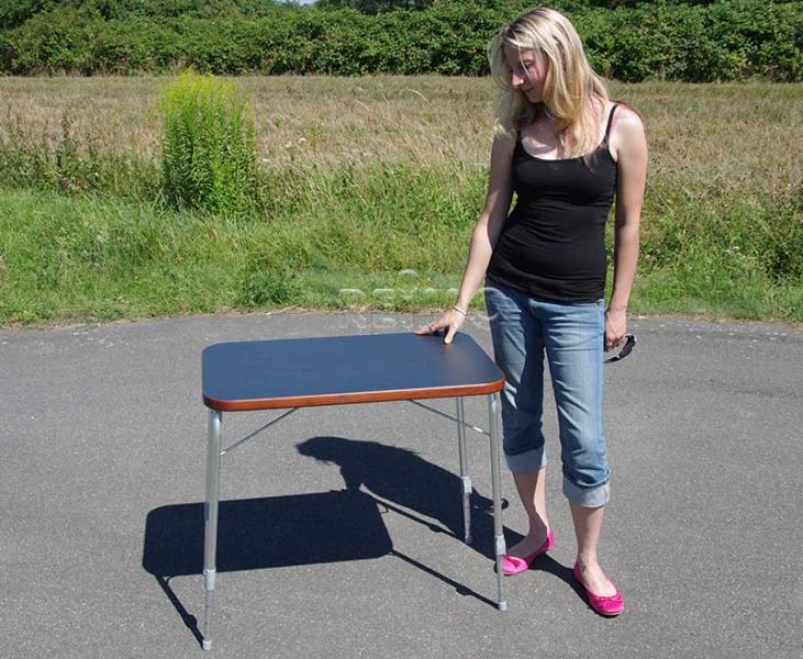 Viacúčelový stôl s rozkladacím podstavcom – 770 x 480 mm