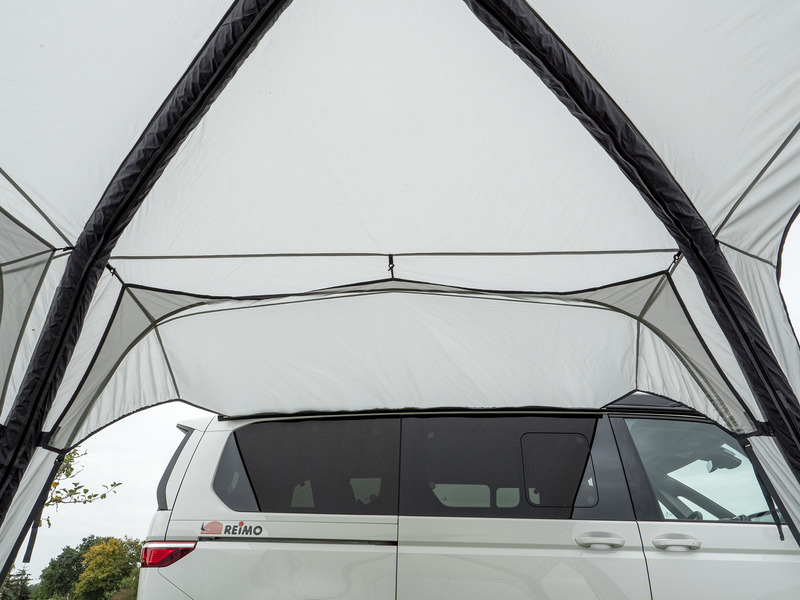 Zastrešenie / pripojenie vozidla pre vzdušný pavilón Linosa 300</p>