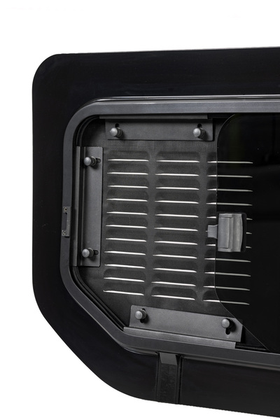 Ventilačná mriežka AIRvent pre posuvné okná CARBEST – Renault Trafic 15, Opel Vivaro, Nissan NV300 > 2015