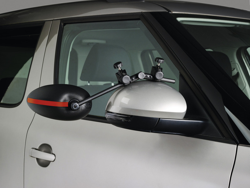 Zrkadlo pre karavan s farebnými bezpečnostnými pruhmi