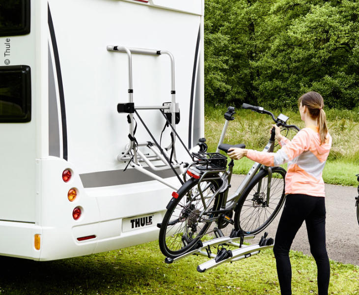 Nosič bicyklov Thule Lift V16 s motorom 12 V pre 2 bicykle do 50 kg