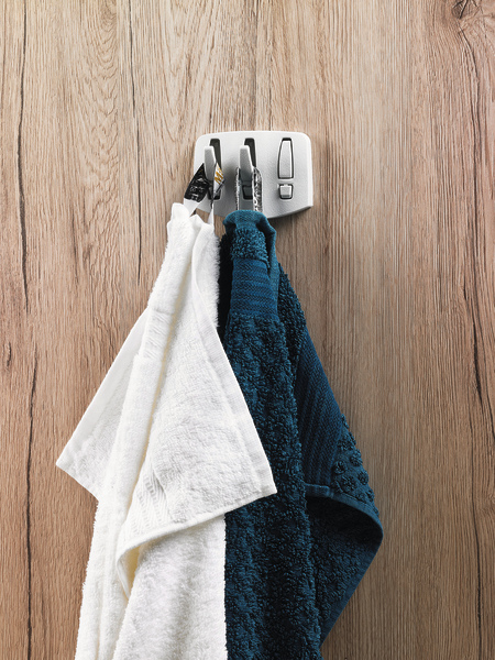 Skladací háčik s 3 háčikmi, ktoré sa dajú sklopiť/rozložiť, svetlosivý