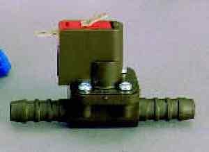 Membránový spínač pre sprchu Modern, obojstranné pripojenie hadice 0,4 bar