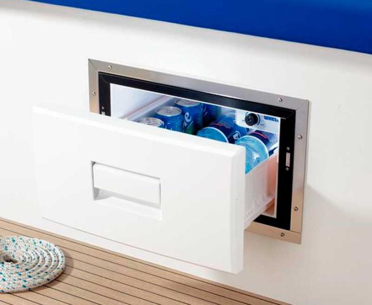 Chladiaca zásuvka CoolMatic CD30, 30 litrov - biela predná časť