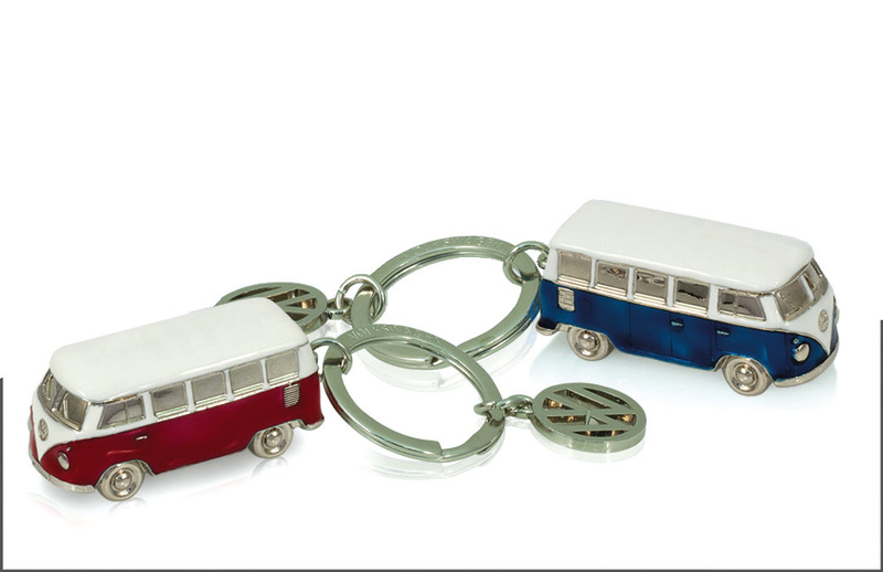 Prívesok na kľúče z kolekcie VW, formát 3D, červený