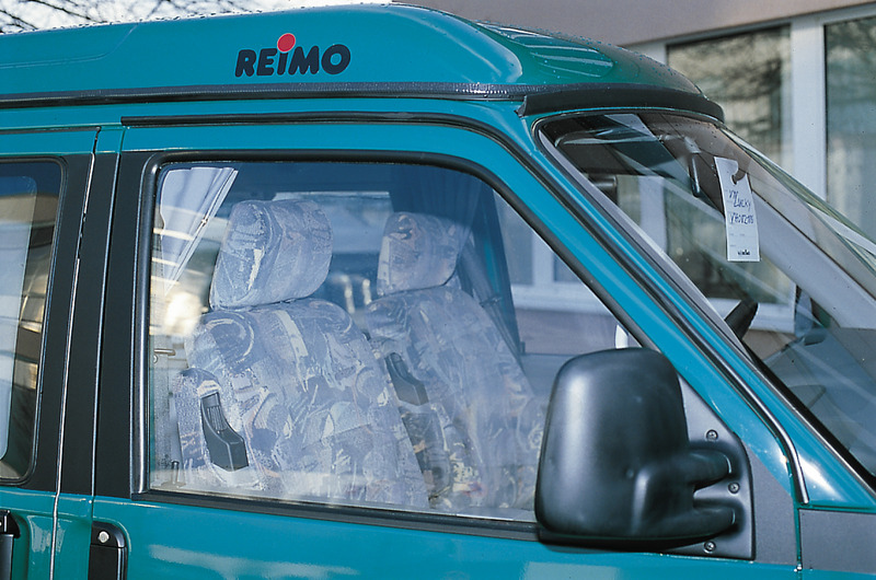 Univerzálny dažďový žľab pre dvere kabíny - 150 cm</p>