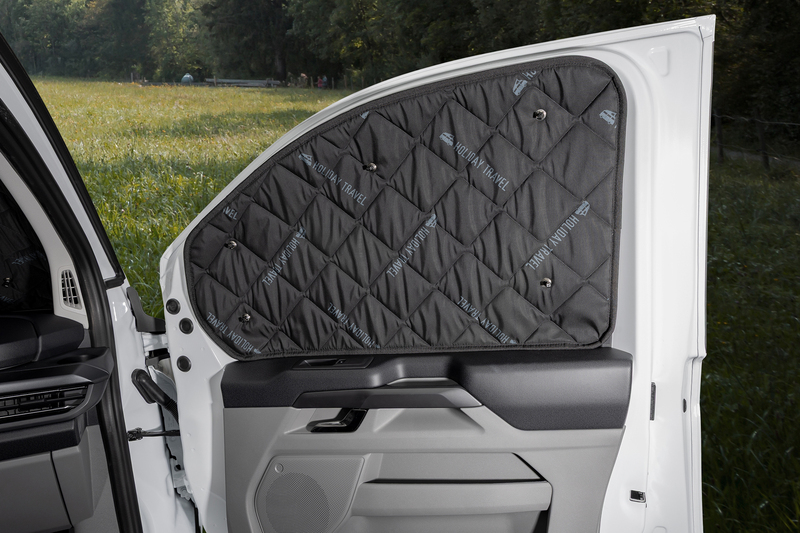 Tepelné podložky s upevnením pomocou prísaviek pre Renault Trafic/Opel Vivaro >2014