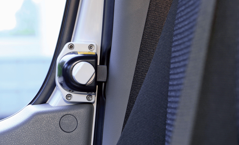 HEOSafe – bezpečnostný systém dverí, štandardná verzia pre Mercedes Sprinter/VW Crafter od roku výroby 2006