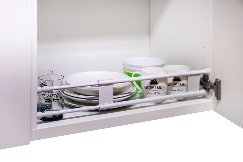 Ochrana proti vypadnutiu Camp4 pre šatník so šírkou 25-43 cm - biela</p>