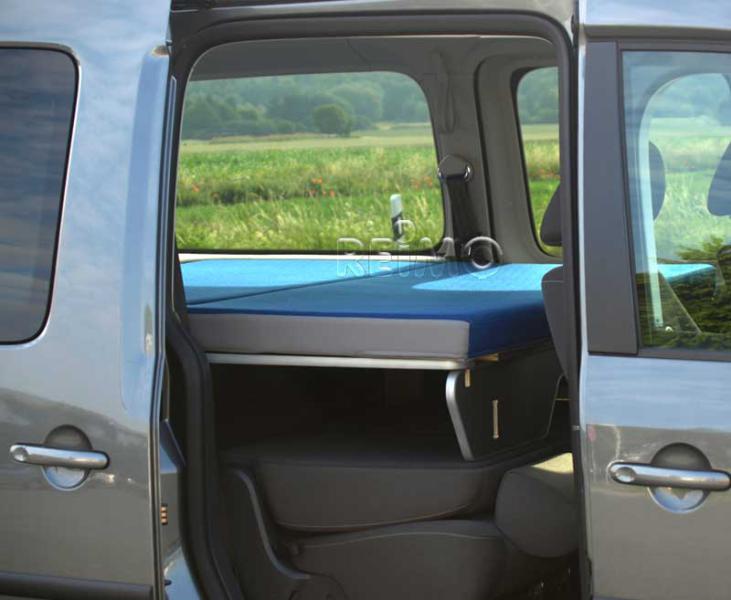 Dodatočne montovateľný systém na spanie do vozidla VW Caddy Maxi, rozmery 200 x 133 cm, vrátane čalúnenia a poťahov