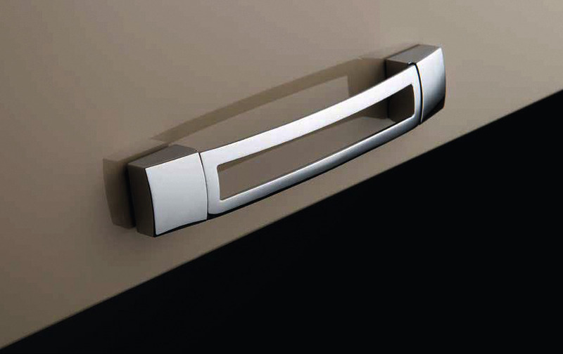 Kovová rukoväť, funguje len v spojení s položkou č. 53418