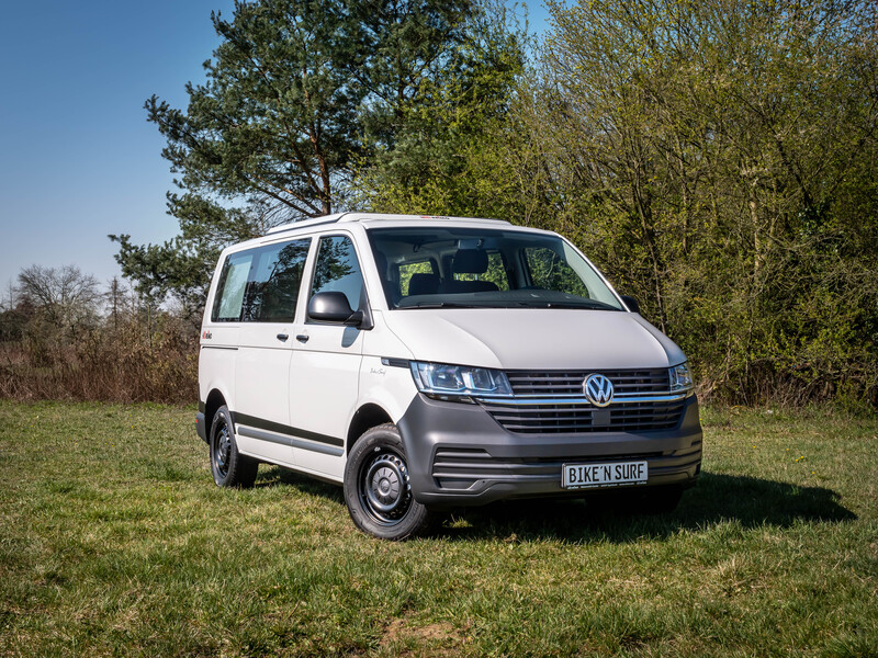Zdvíhacia strecha EasyFit Ultraflach pre VW T6 Transporter – biela