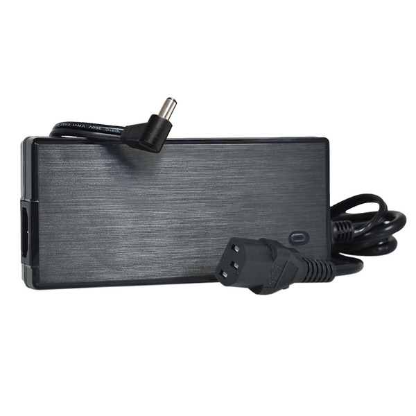 Napájacia jednotka 230 V 12 V 10 A pre toaletu OGO s odvádzaním moču</p>