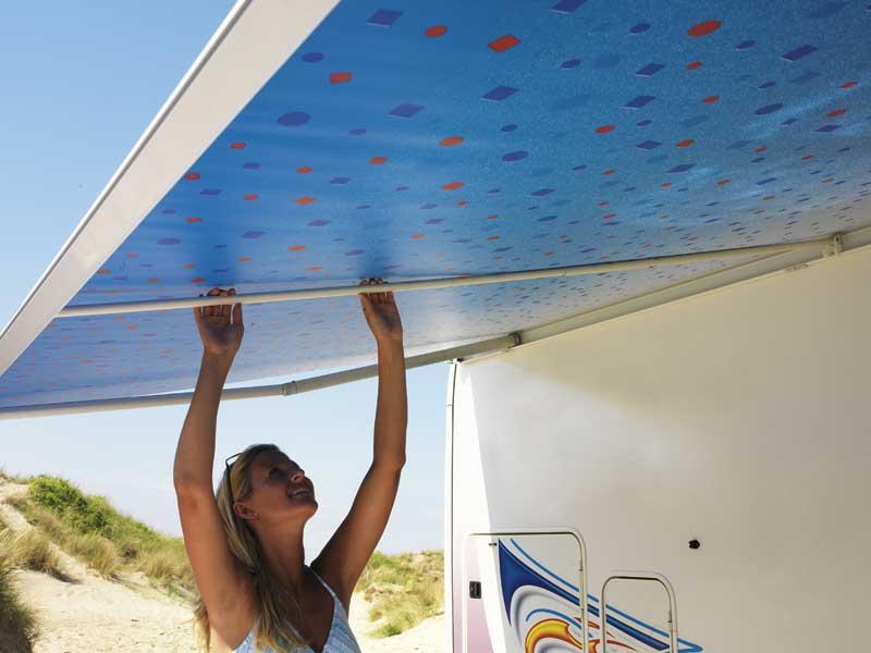 Prostor 600- 5,5m Silver / Blue Waves