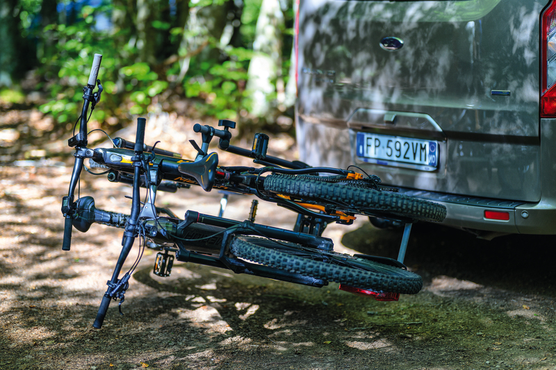 MENABO Orbit – nosič bicyklov na ťažné zariadenie pre 2 bicykle alebo 2 elektrické bicykle