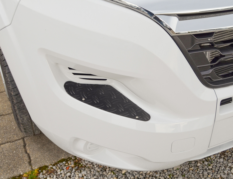 Nášľapná doska hliníková čierna pre lištu nárazníka Fiat Ducato od 2014