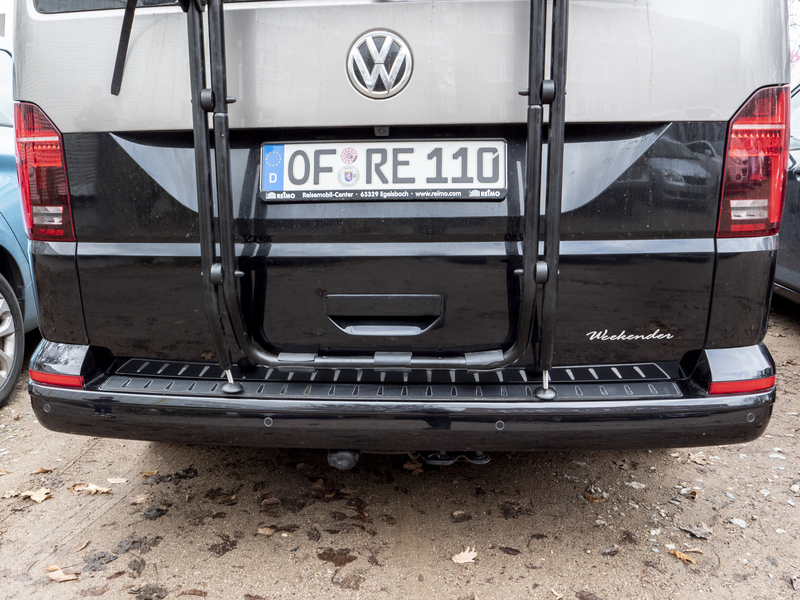 Ochrana nárazníka Carbest VW Transporter T5/T6/T6.1 Caravelle &amp; Multivan, z nehrdzavejúcej ocele a uhlíkovej fólie </p>