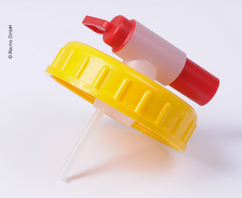 Skrutkovací uzáver pre kanister na vodu DIN 96 s vypúšťacím kohútikom