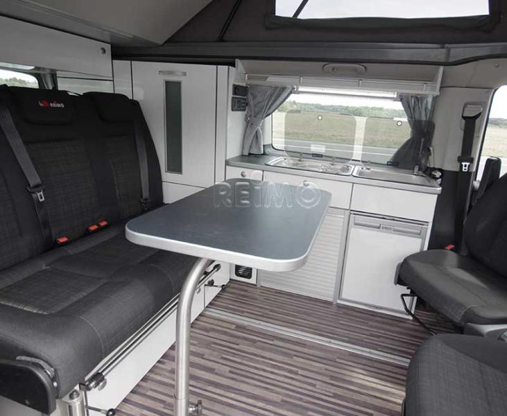 Viacúčelový stôl s rozkladacím podstavcom – 770 x 480 mm