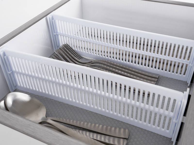 Deliaca priečka pre zásuvku</p>