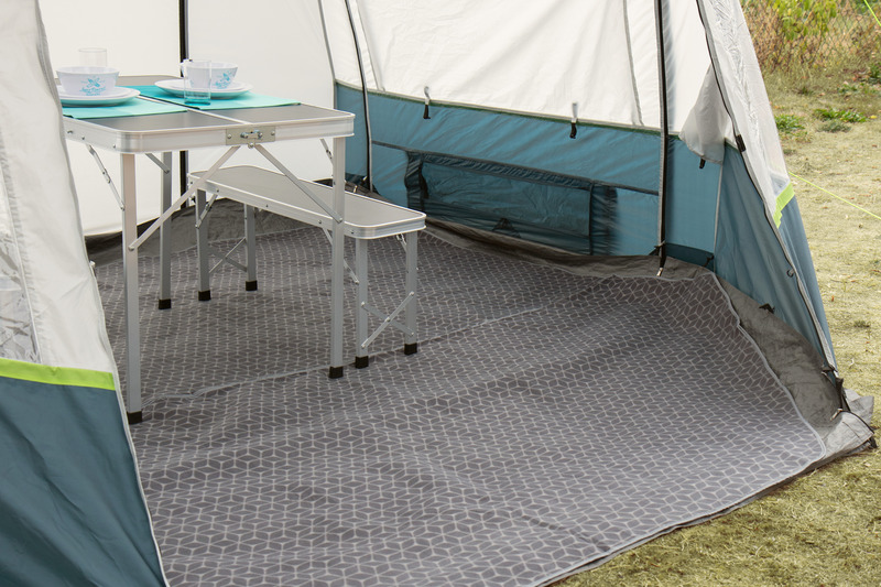 Tour Kompaktný fleecový koberec