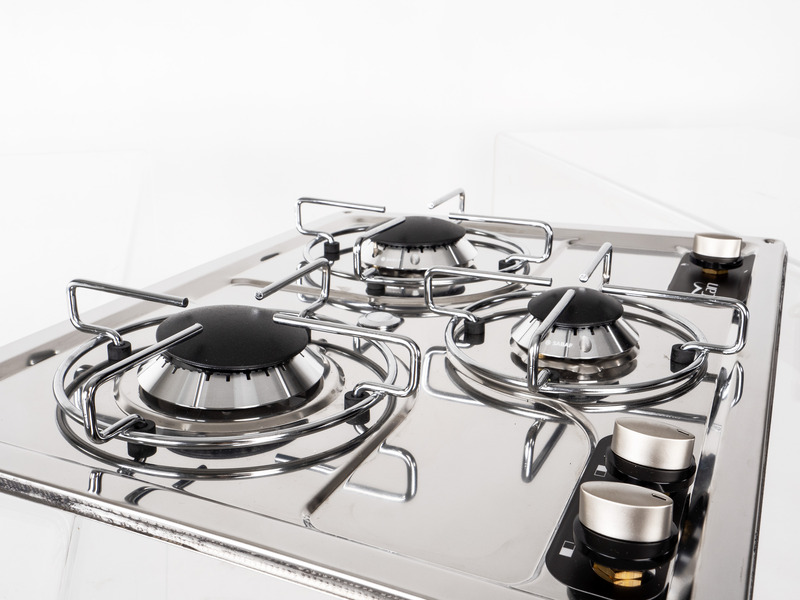 Sporák s 3 horákmi z nehrdzavejúcej ocele PC1323</p>