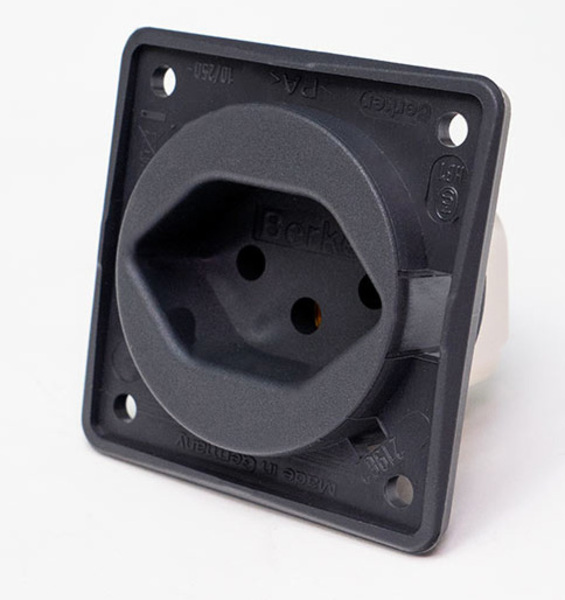 Zásuvky 230V ant.SB