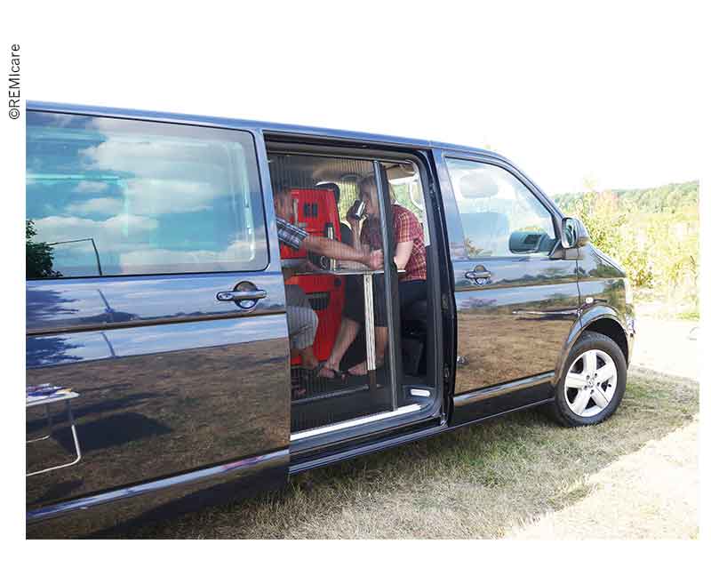 Mušľová clona 1960x1360 mm - MB Sprinter od 2006 vysoká verzia</p>