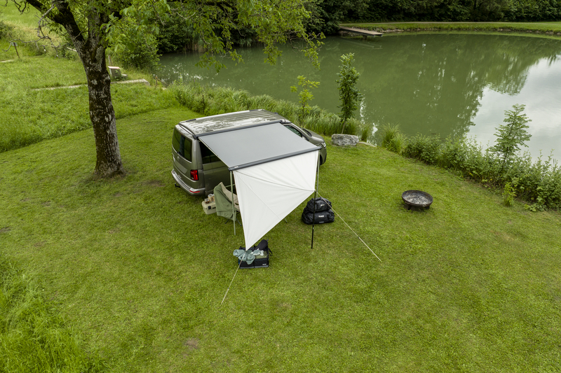 Predný balík Thule Subsola - predná stena/slnečná markíza pre autobusy VW</p>