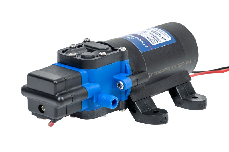 2-komorové tlakové vodné čerpadlo - 3,8 l/min - 2,8 bar</p>