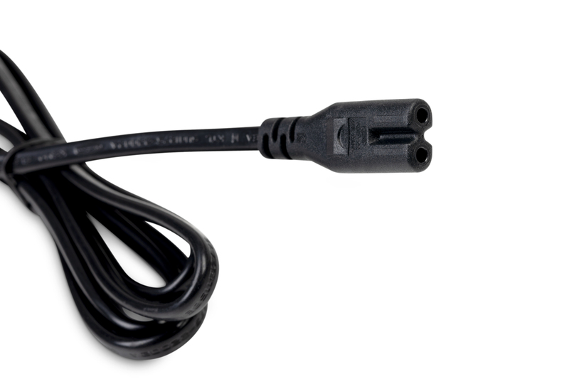 Kábel so zemniacou zástrčkou k adaptéru