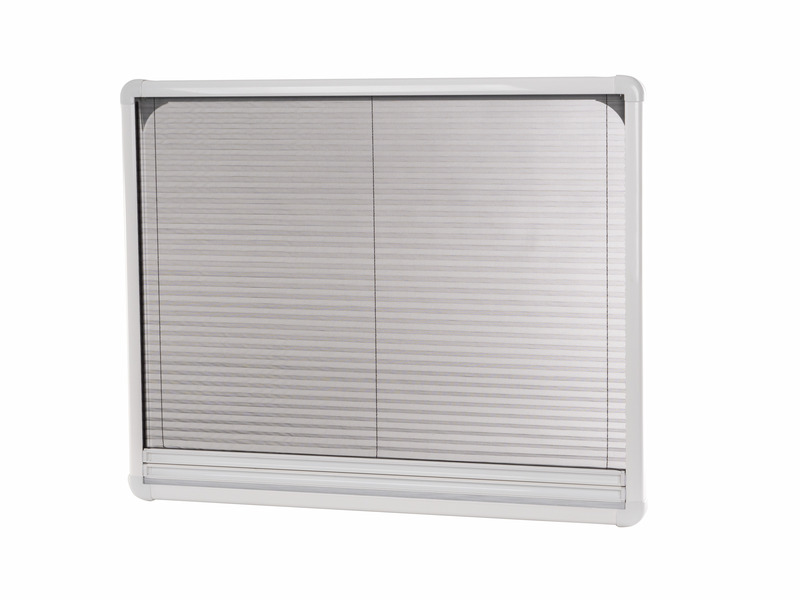 Zatemňovacie a protihmyzové riešenie pre RW Rear 1050x650